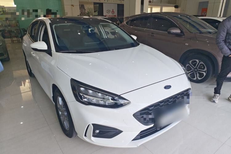 Used Ford Focus 2021 Hatchback EcoBoost 180 Automatic Titanium Edition
