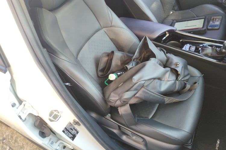 Used Toyota IZOA 2018 2.0L Yichi Version China VI Standard
