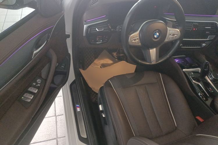 Used BMW 5 Series 2022 Second Facelift 530Li Leading Edition M Sport Package
