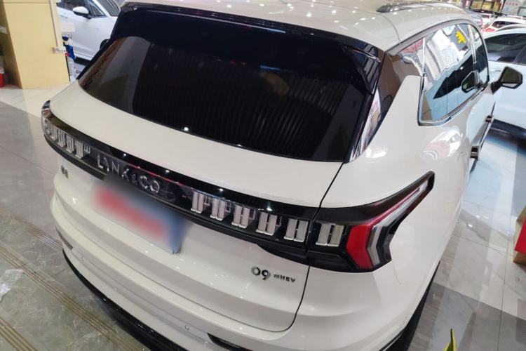 Used Lynk & Co 09 2021 2.0T Halo Six-Seater
