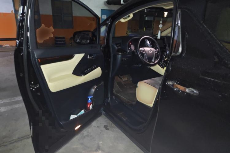 Used Toyota Alphard 2015 3.5L Luxury Edition Driver Seat