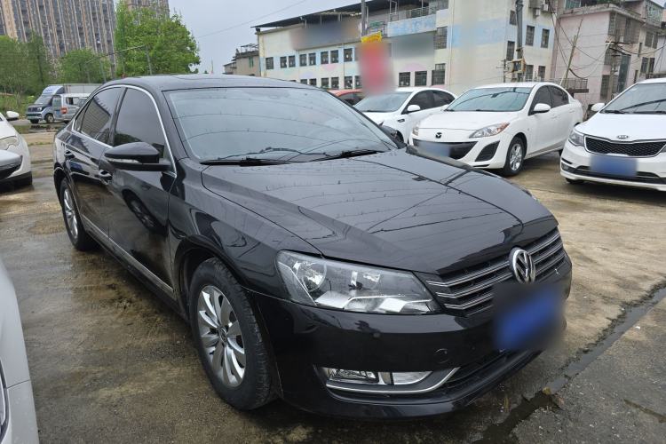 Used Volkswagen Passat 2014 1.8TSI DSG Prestige Edition Front Right 45 Deg