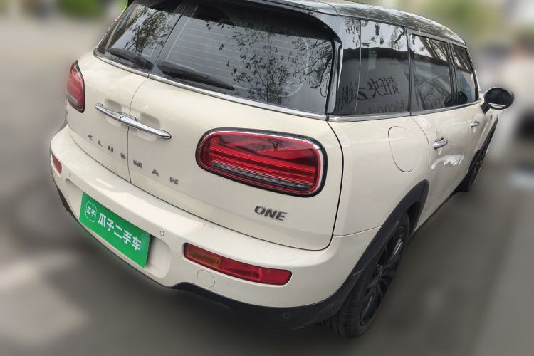 Used MINI Clubman 2022 Updated 1.5T ONE Rear Right 45 Deg