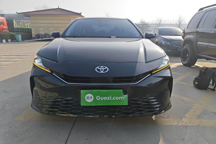 Used Toyota Camry 2024 Dual-Motor 2.0 HGVP Luxury Edition
