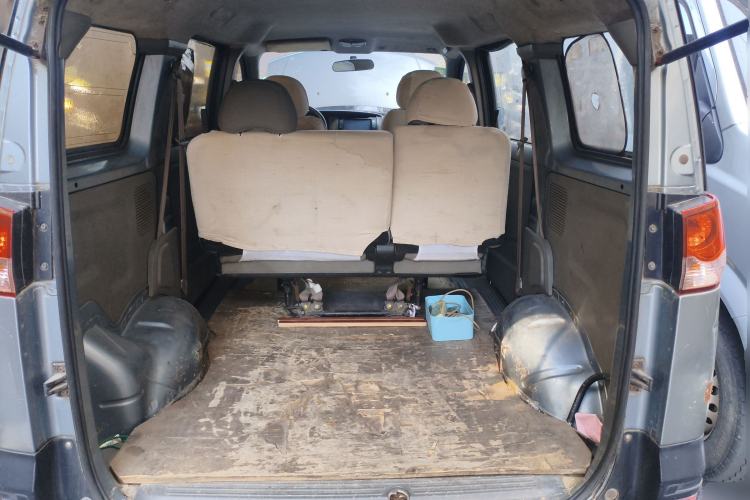 Used Dongfeng Shuaike 2011 1.6L Manual Commercial 5-Seater