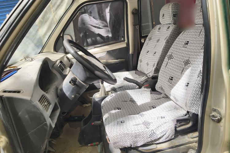 Used Wuling Rongguang 2011 1.2L Base Version
