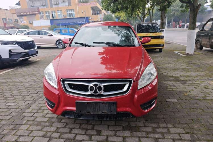 Used BAIC Senova D50 2014 1.5L manual standard version
