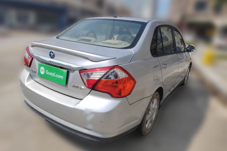 Used Venucia D50 2013 1.6L Manual Luxury Edition
