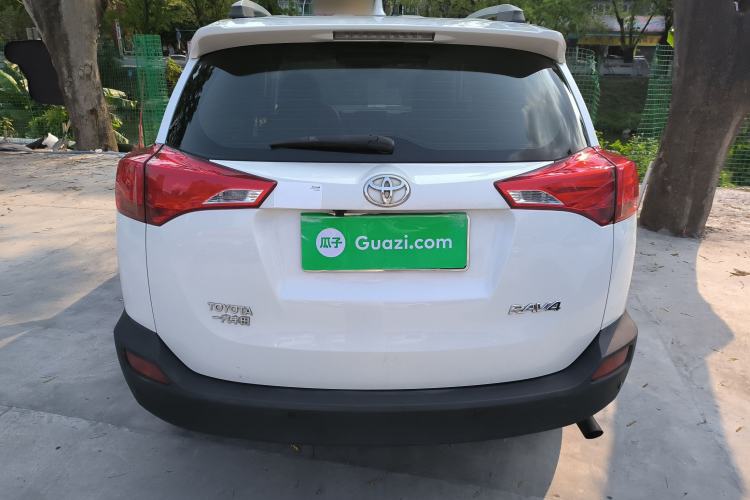 Used Toyota RAV4 2015 2.0L CVT Two-Wheel Drive Urban Edition
