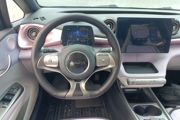 Used BYD Dolphin 2021 405 km Fashion Edition
