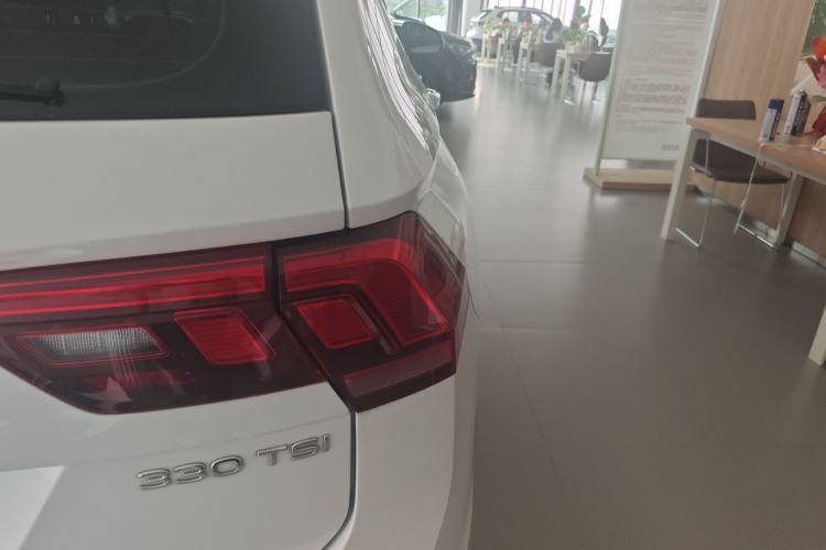 Used Volkswagen Tiguan L 2024 Outstanding Model 330TSI Automatic Two-Wheel Drive R-Line Dragon Glory Edition