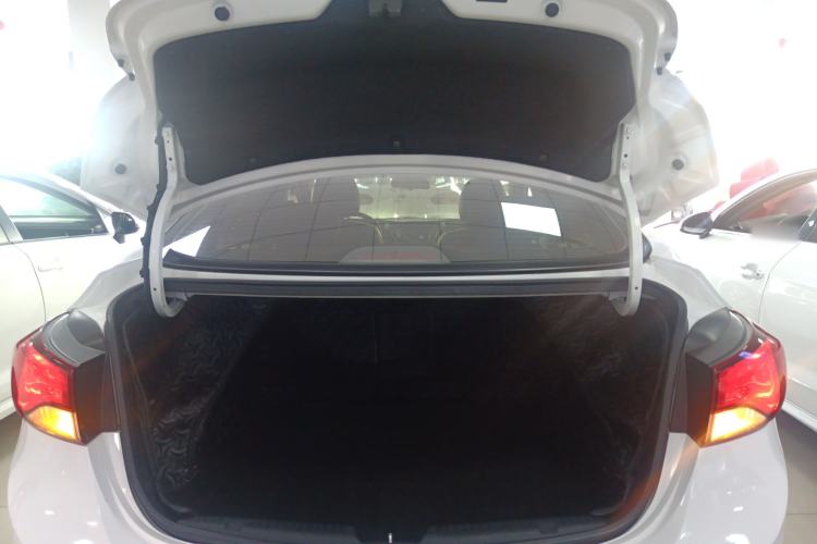 Used Hyundai Elantra (5th Generation / Langdong) 2016 1.6L Automatic Prestige Model
