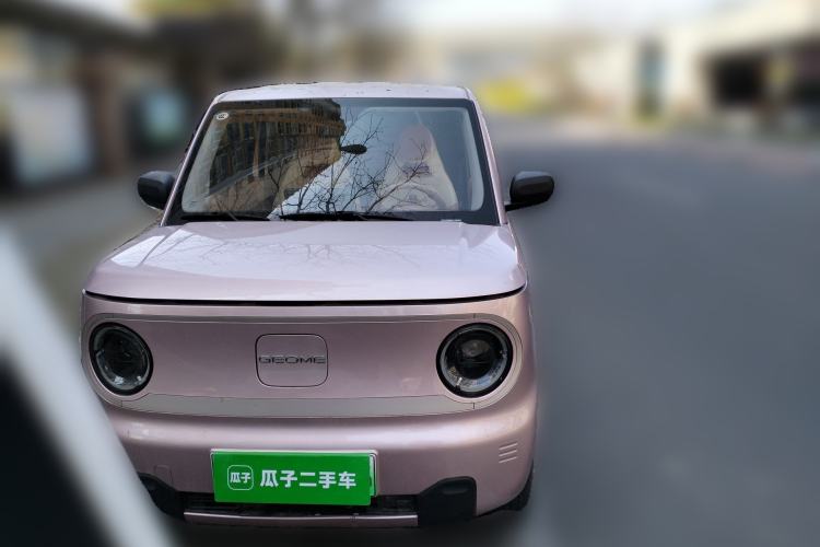 Used Geely Galaxy Panda 2023 Panda Mini 200km Endurance Bear Front