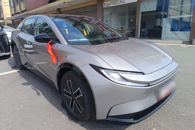 Used Toyota bZ5 2025 Model 550 JOY