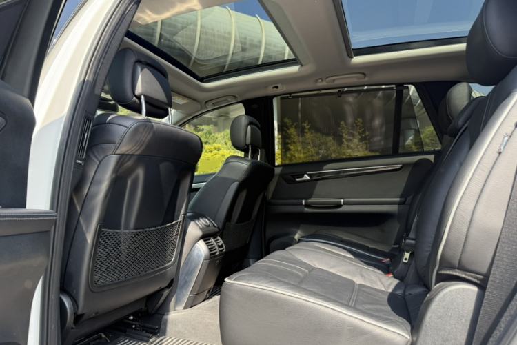 Used Mercedes-Benz R-Class 2017 R 320 4MATIC Business Edition Prestige Model