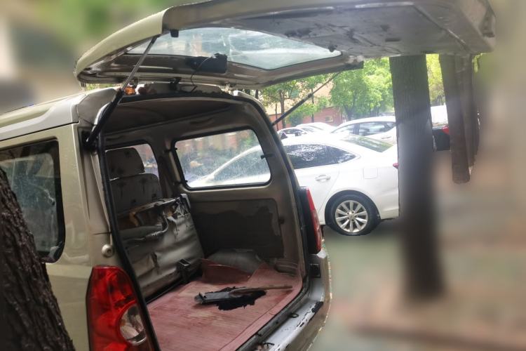 Used Wuling Rongguang 2011 1.2L Comfort Model Trunk