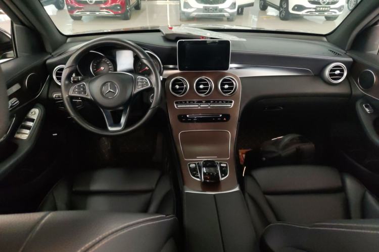 Used Mercedes-Benz GLC 2017 GLC 300 4MATIC Sport Edition
