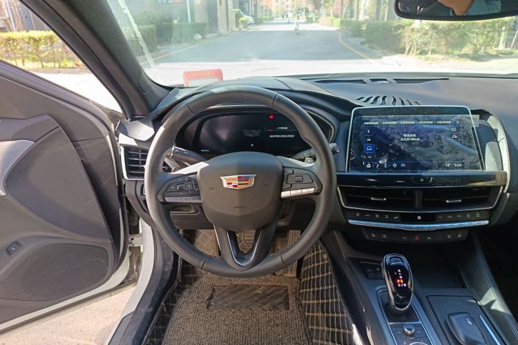 Used Cadillac CT5 2023 28T Luxury Edition (Standard Version) Steering Wheel