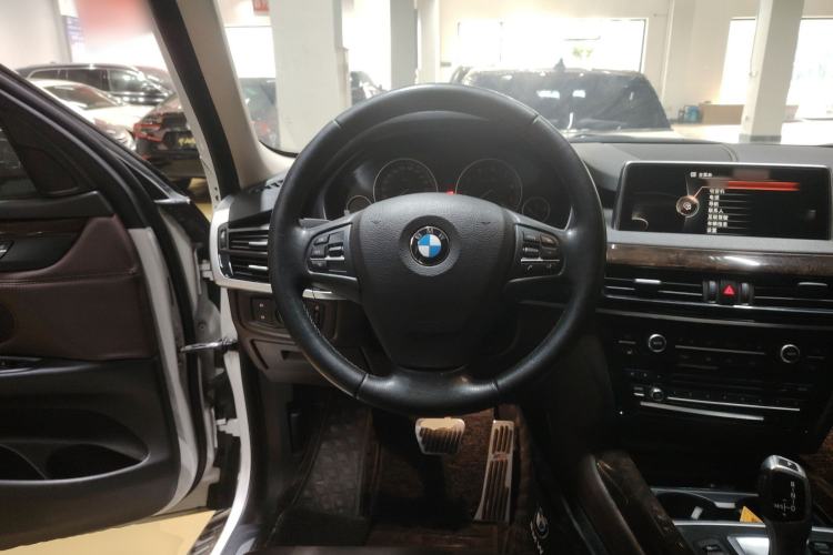 Used BMW X5 2015 xDrive28i
