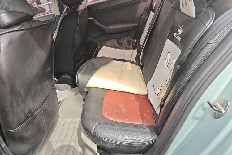 Used Skoda Rapid 2015 1.6L Automatic Enjoyment Selection Model Left Rear Seat