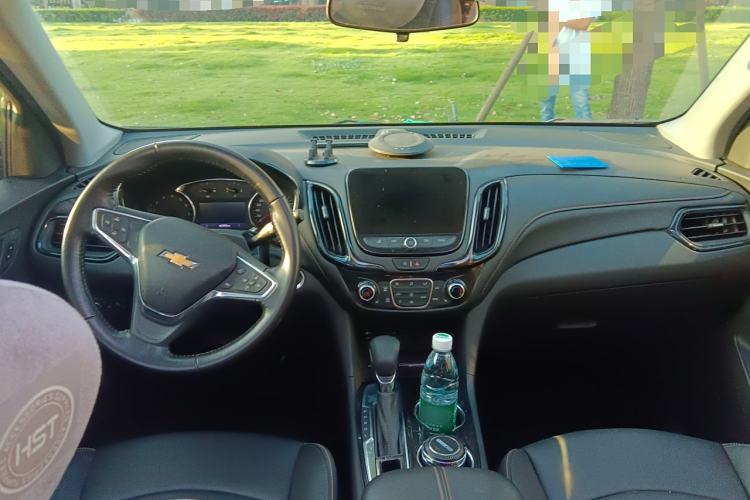 Used Chevrolet Equinox 2021 535T Yujie Edition
