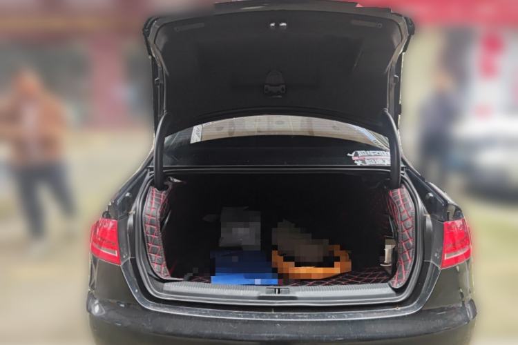 Used Audi A4L 2012 2.0 TFSI automatic standard version