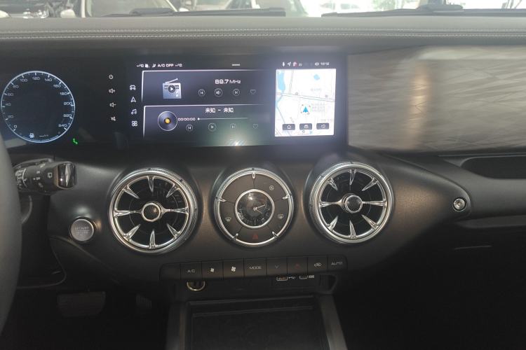Used Tank 300 2023 City Edition 2.0T—Stylish as Ever

