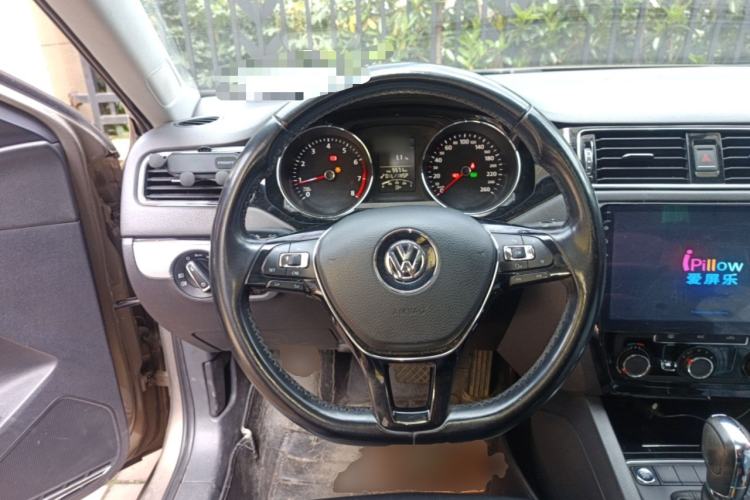 Used Volkswagen Sagitar 2018 1.6L Automatic Comfort Model Steering Wheel