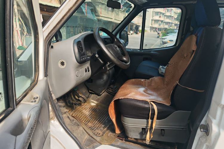 Used Ford Classic Transit 2015 2.8T Diesel Multi-Function Vehicle Short Wheelbase 6-Seater Mid-Roof Edition JX493ZLQ4