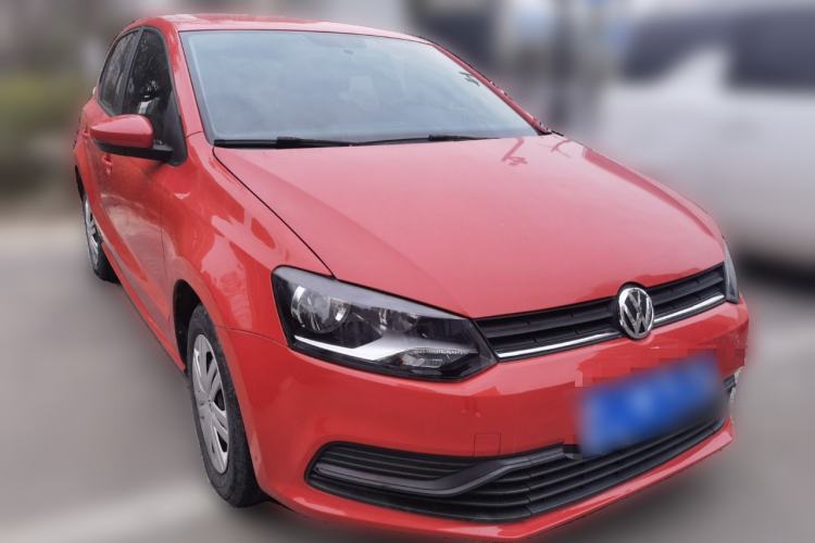 Used Volkswagen Polo 2016 1.4L Manual Fashion Model Front Right 45 Deg