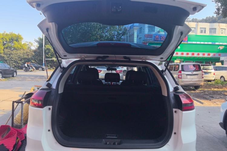 Used Geely Auto Emgrand X7 Sport 2018 1.8TD Automatic Two-Wheel Drive Smart Connect 4G Internet Edition