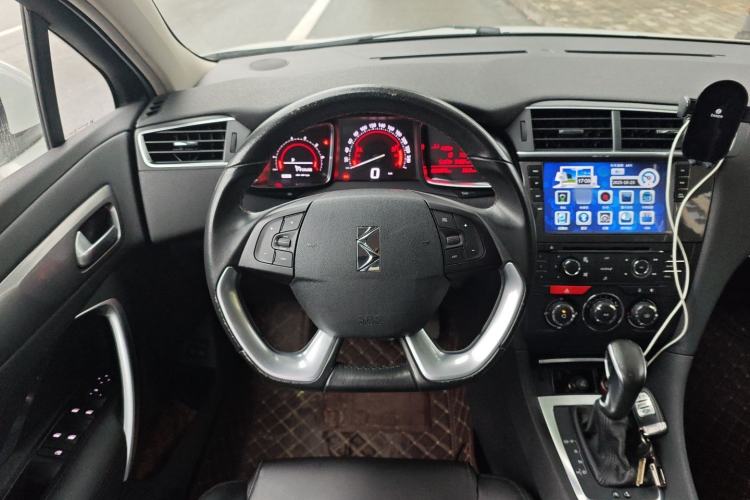 Used DS 5LS 2015 1.6T Comfort Edition THP160