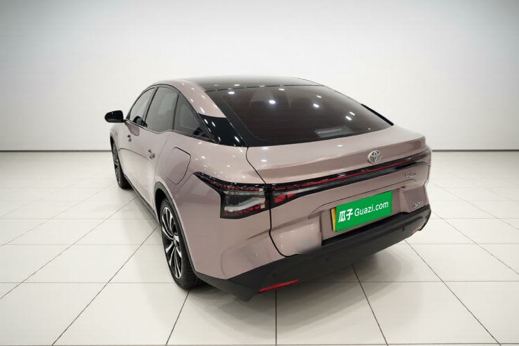Used Toyota bZ3 2023 616 km Long-Range Premium Exterior 2