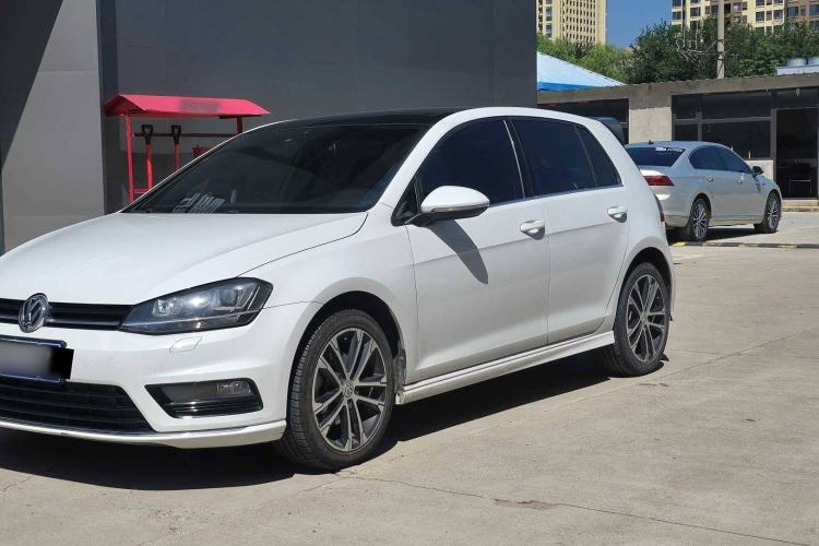 Used Volkswagen Golf 2016 1.4TSI Automatic R-Line