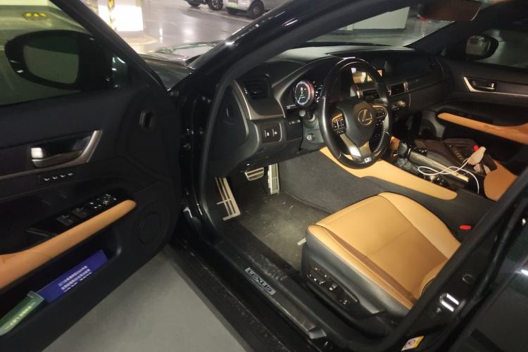 Used Lexus GS 2016 200t F SPORT
