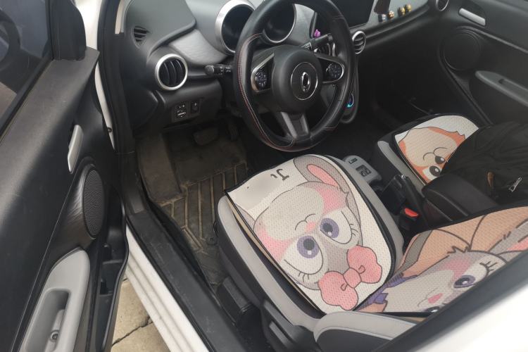 Used ORA Black Cat 2021 301 km Basic Version Driver Seat