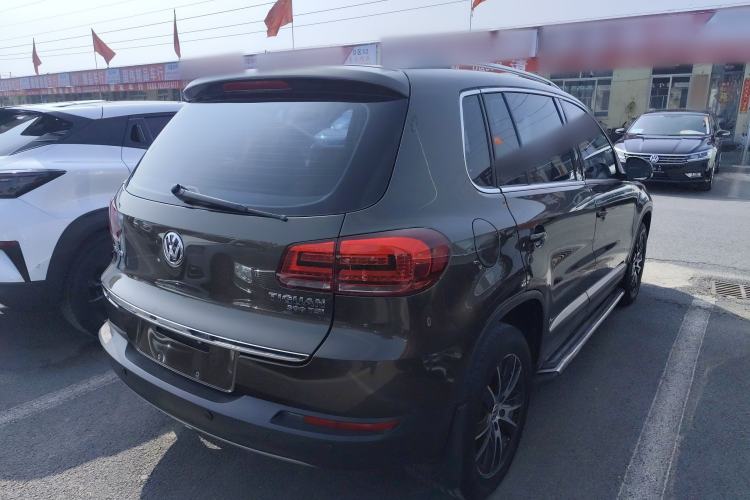 Used Volkswagen Tiguan 2015 1.8TSI Automatic Two-Wheel Drive Luxury Model Rear Right 45 Deg