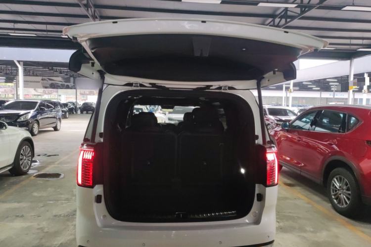 Used Zeekr 009 2024 Six-Seat Executive Version 4WD 108 kWh