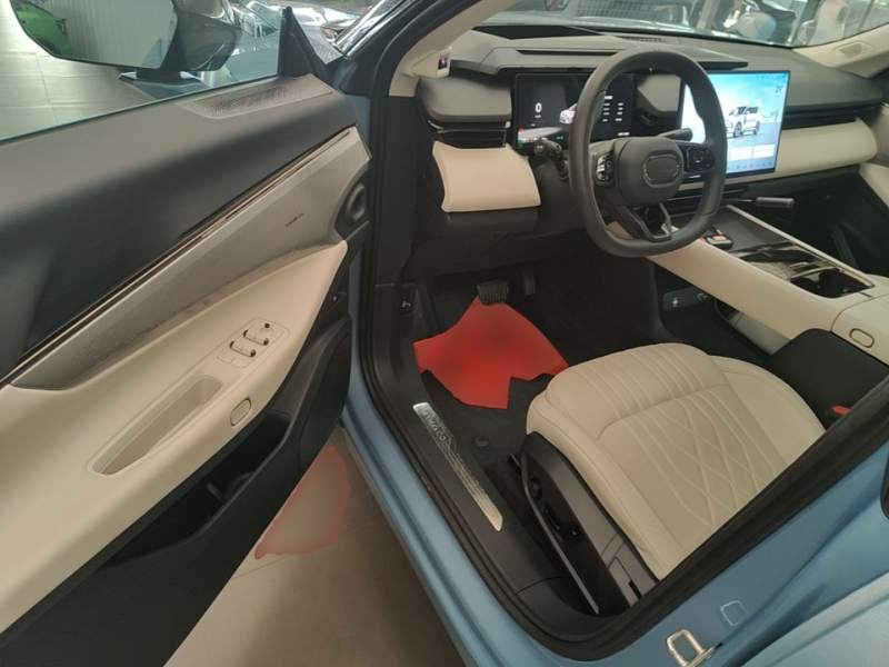 Used Lynk & Co 08 EM-P 2026 Model 210 Four-Wheel Drive Performance Ultra H7 — 15
