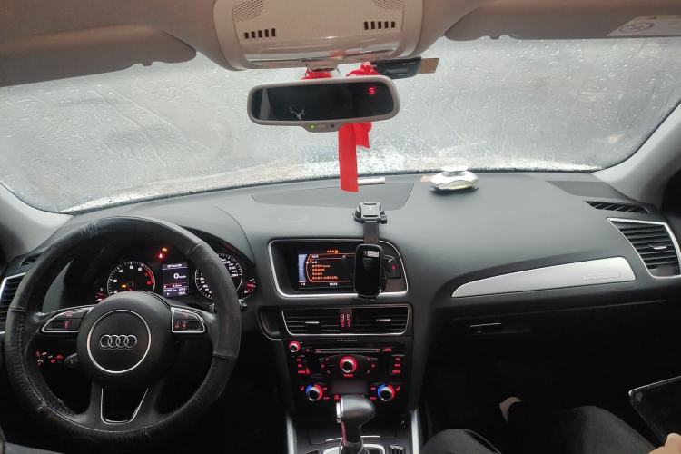 Used Audi Q5 2017 Plus 40 TFSI Technology Model