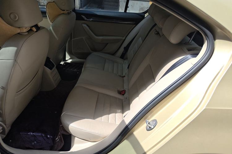 Used Skoda Octavia 2015 1.6L Manual Yijun Edition
