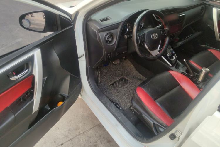 Used Toyota Levin 2017 Revised Dual-Engine 1.8H GS E-CVT Elite Sunroof Version China V Standard