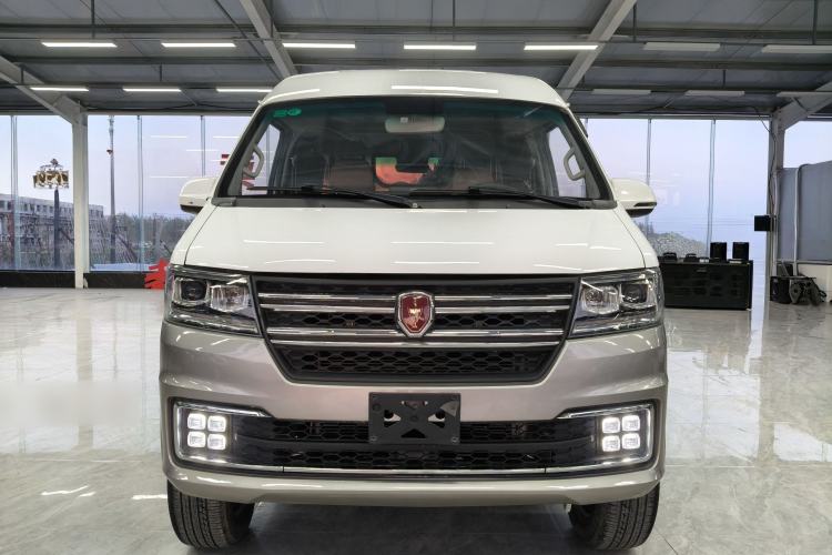 Used Jinbei New Hiace S 2023 1.5L Wealth Edition Van 2/5-Seater Non-Air-Conditioned Version SWC15M Exterior 3