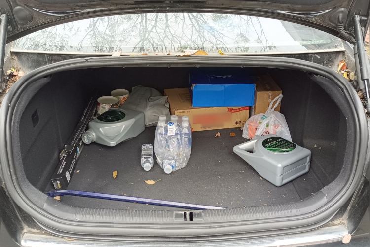 Used Audi A6L 2011 2.0 TFSI automatic Comfort trim Trunk