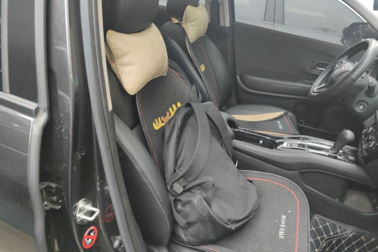 Used Honda Vezel 2020 1.5L CVT Pioneer Edition Right Front Seat