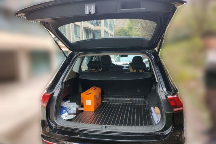 Used Volkswagen Tiguan L 2017 330TSI Automatic Two-Wheel Drive Luxury Edition
