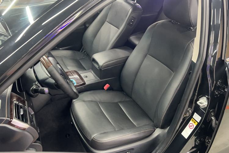 Used Toyota Camry 2016 2.0G 10th Anniversary Leading Edition
