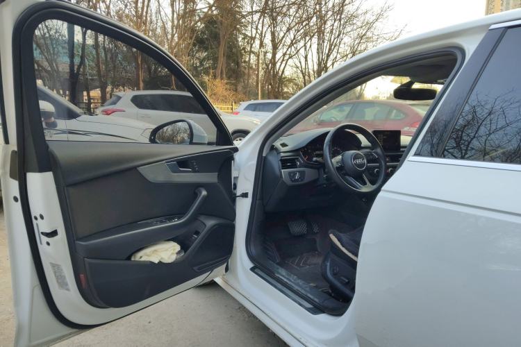 Used Audi A4L 2018 30th Anniversary Edition 40 TFSI Trendy Model
