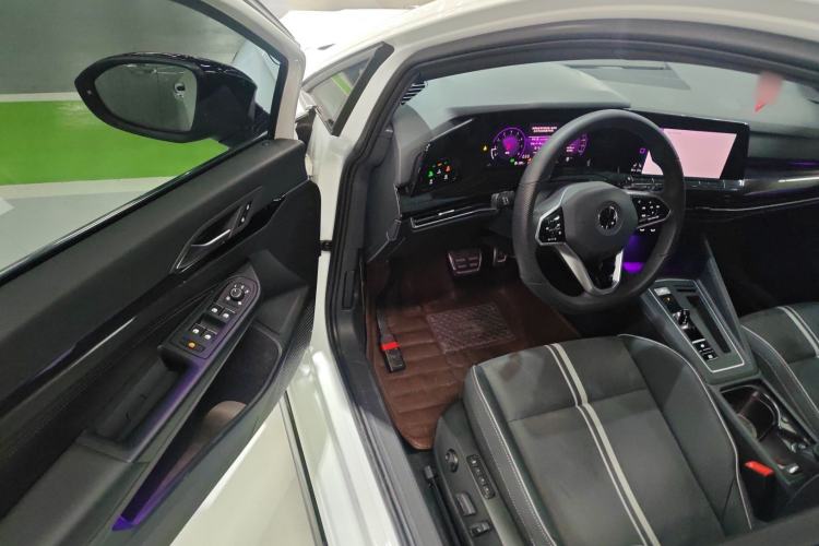 Used Volkswagen Golf 2023 Facelift 280TSI DSG R-Line Lite Driver Seat