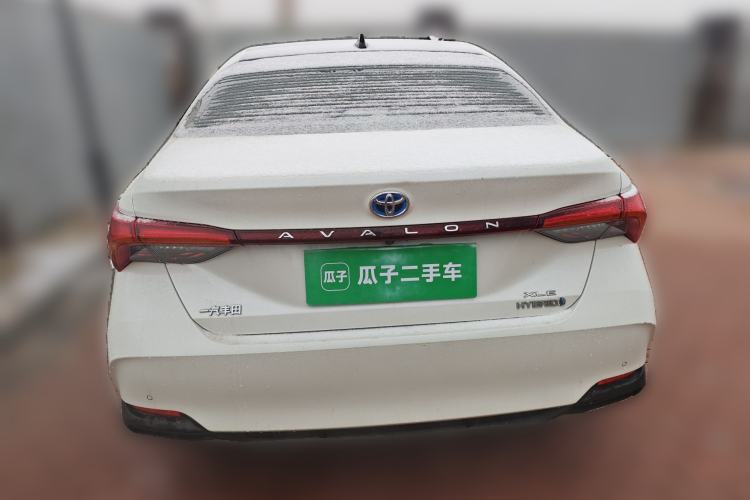 Used Toyota Avalon 2019 Dual-Engine 2.5L XLE Prestige Version China VI Standard